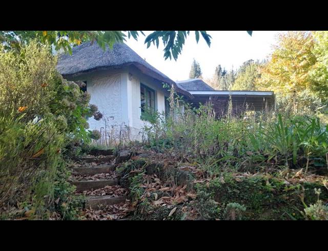 2 BEDROOM PROPERTY TO RENT IN HOGSBACK